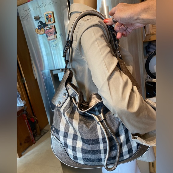Burberry🔥NEW-Mega Check Leather/Canvas w/serial #/LUREX🔥Bronze Leather Bag👜🔥 - Picture 7 of 15